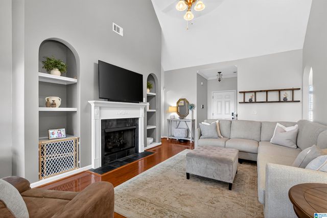 5933 LONGVIEW LANE, Trussville, AL 35173