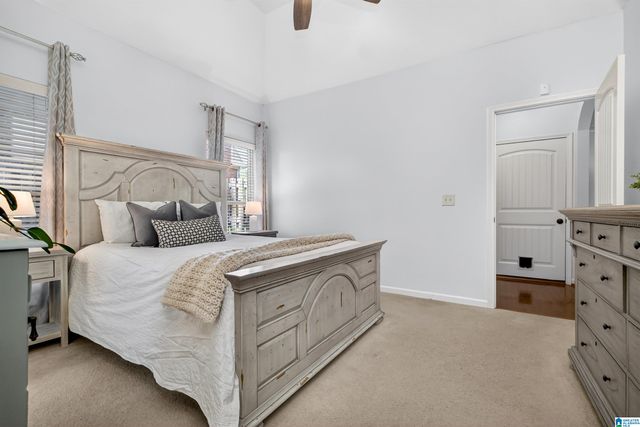 5933 LONGVIEW LANE, Trussville, AL 35173