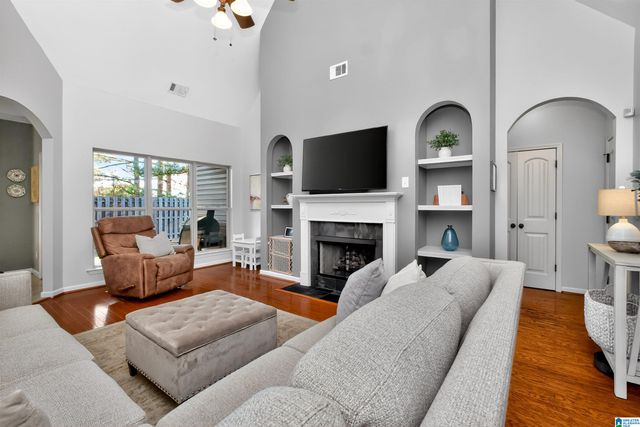 5933 LONGVIEW LANE, Trussville, AL 35173