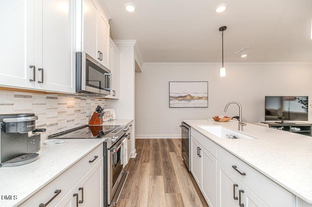 208 Golden Gate Lane, Chapel Hill, NC 27516