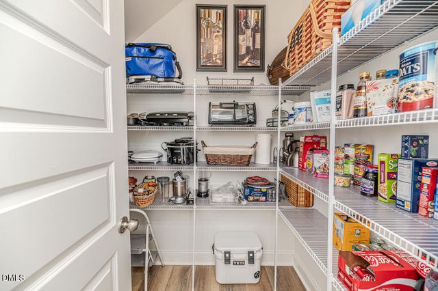 208 Golden Gate Lane, Chapel Hill, NC 27516