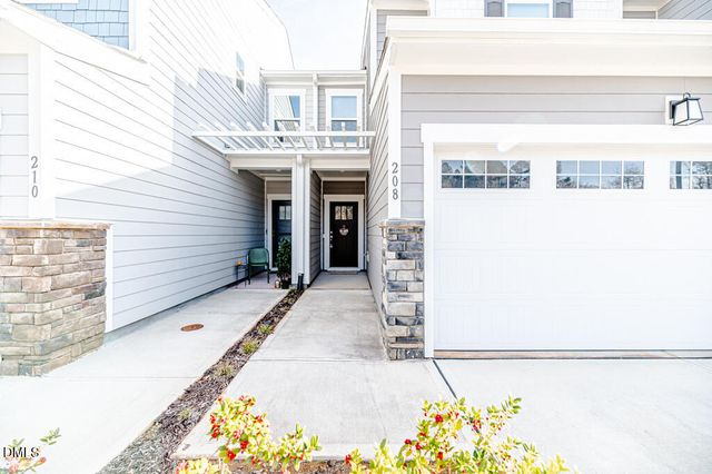 208 Golden Gate Lane, Chapel Hill, NC 27516