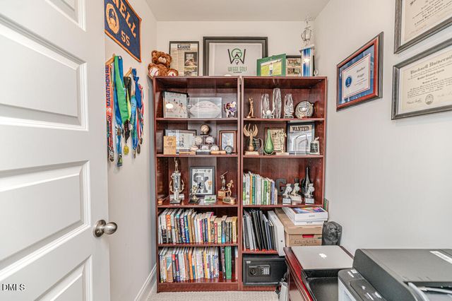 208 Golden Gate Lane, Chapel Hill, NC 27516