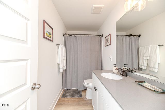 208 Golden Gate Lane, Chapel Hill, NC 27516