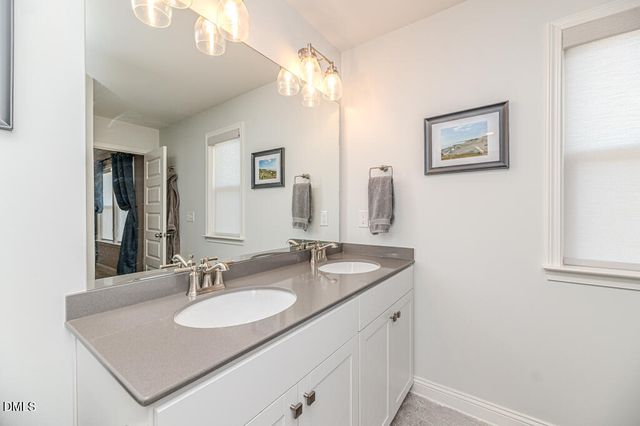 208 Golden Gate Lane, Chapel Hill, NC 27516