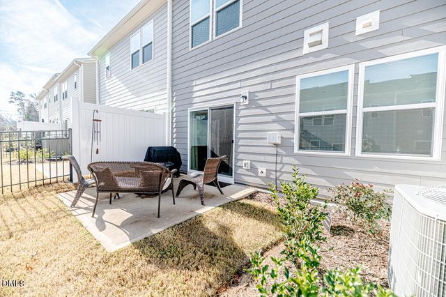 208 Golden Gate Lane, Chapel Hill, NC 27516