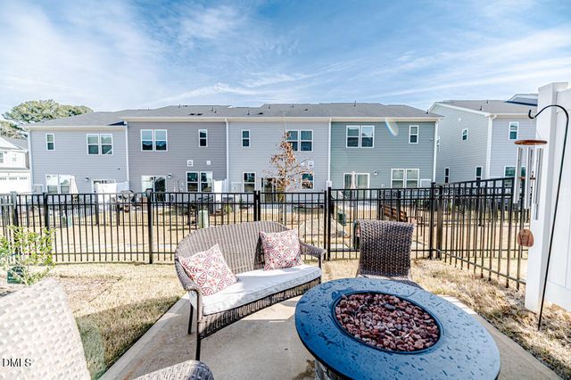 208 Golden Gate Lane, Chapel Hill, NC 27516