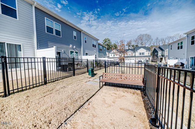 208 Golden Gate Lane, Chapel Hill, NC 27516