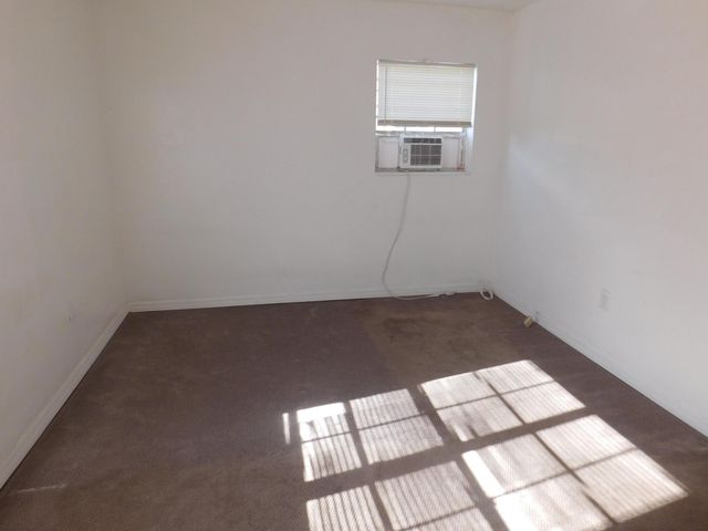 435 NW 30th Avenue, Fort Lauderdale, FL 33311