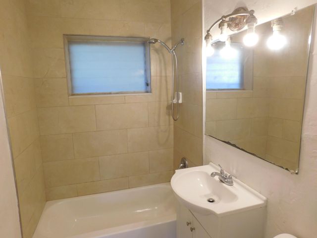 435 NW 30th Avenue, Fort Lauderdale, FL 33311