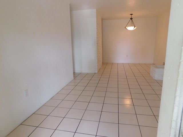 435 NW 30th Avenue, Fort Lauderdale, FL 33311