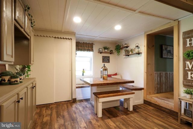 2523 PENNINGTON RD, Tyrone, PA 16686