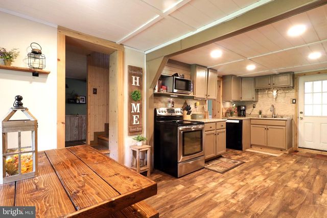 2523 PENNINGTON RD, Tyrone, PA 16686