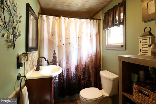 2523 PENNINGTON RD, Tyrone, PA 16686