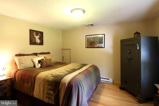 2523 PENNINGTON RD, Tyrone, PA 16686