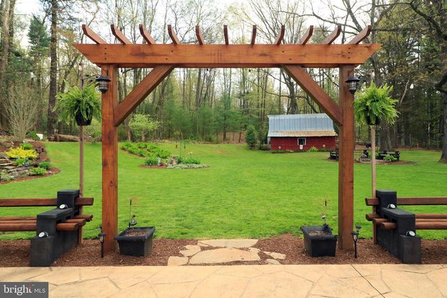 2523 PENNINGTON RD, Tyrone, PA 16686