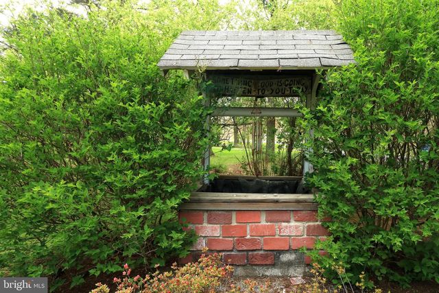 2523 PENNINGTON RD, Tyrone, PA 16686