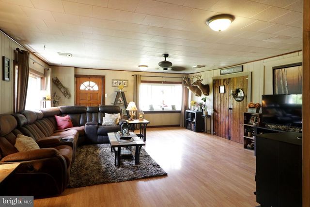 2523 PENNINGTON RD, Tyrone, PA 16686