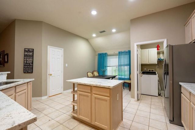 175 N Wimberly Way, Conroe, TX 77385