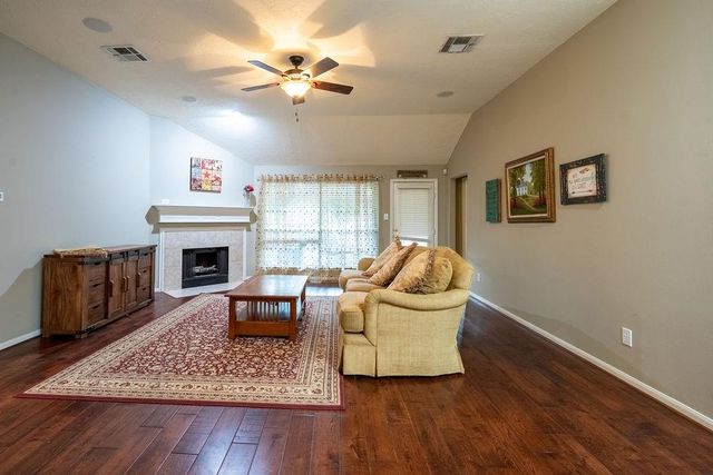 175 N Wimberly Way, Conroe, TX 77385