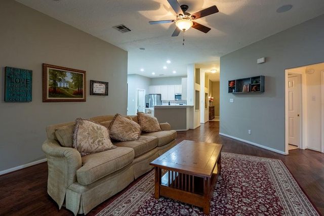 175 N Wimberly Way, Conroe, TX 77385