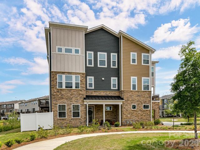 2744 Ensemble Court, Charlotte, NC 28262