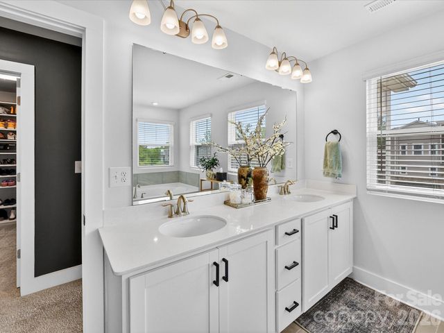 2744 Ensemble Court, Charlotte, NC 28262