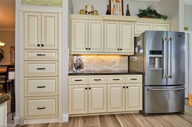 9240 Willowcrest CT, Fort Myers, FL 33908
