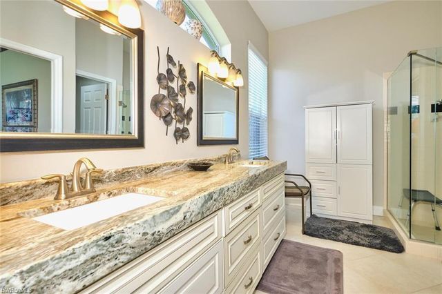9240 Willowcrest CT, Fort Myers, FL 33908
