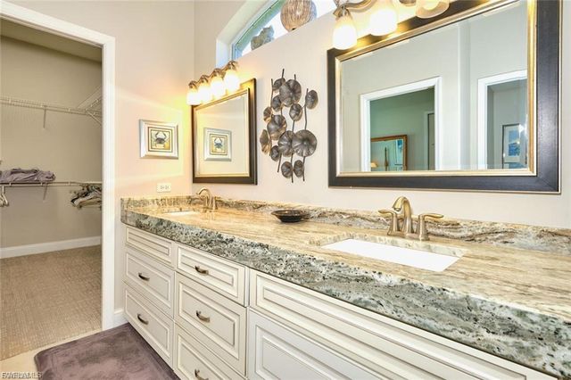 9240 Willowcrest CT, Fort Myers, FL 33908