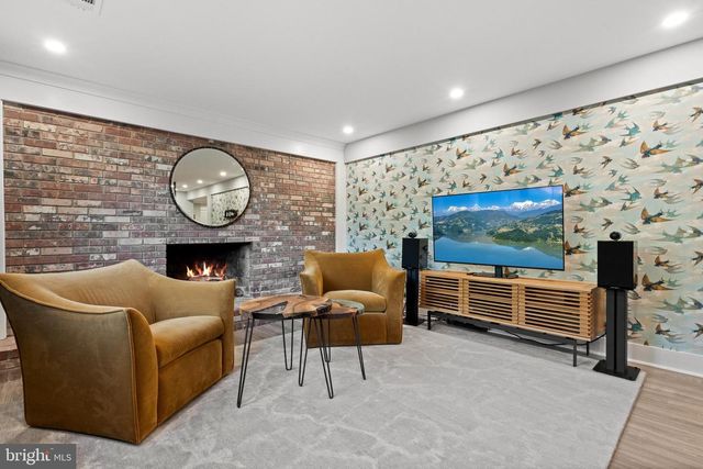 3608 ORLANDO PL, Alexandria, VA 22305