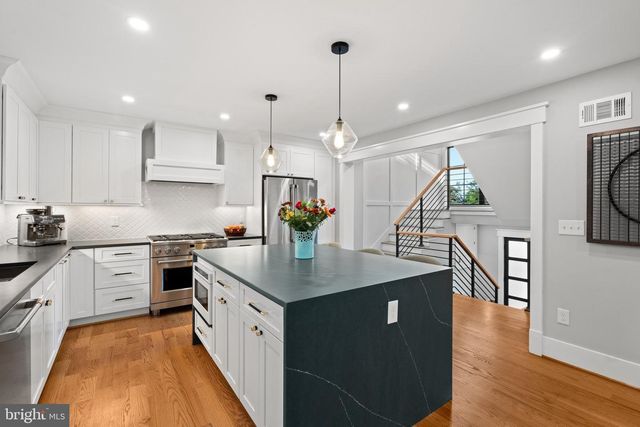 3608 ORLANDO PL, Alexandria, VA 22305