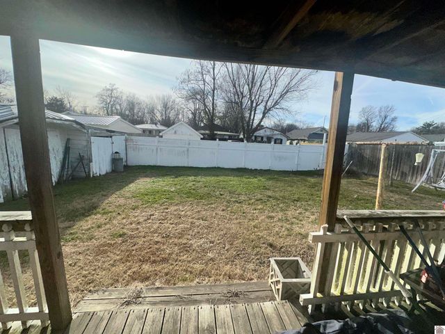 1905 Bridge Street, Paducah, KY 42003