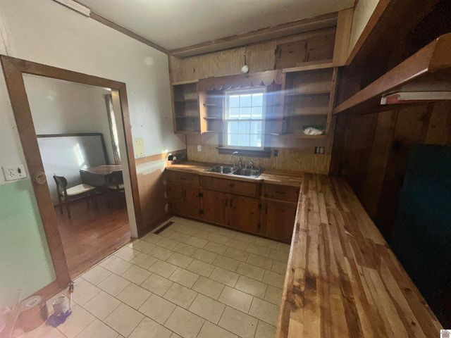 1905 Bridge Street, Paducah, KY 42003