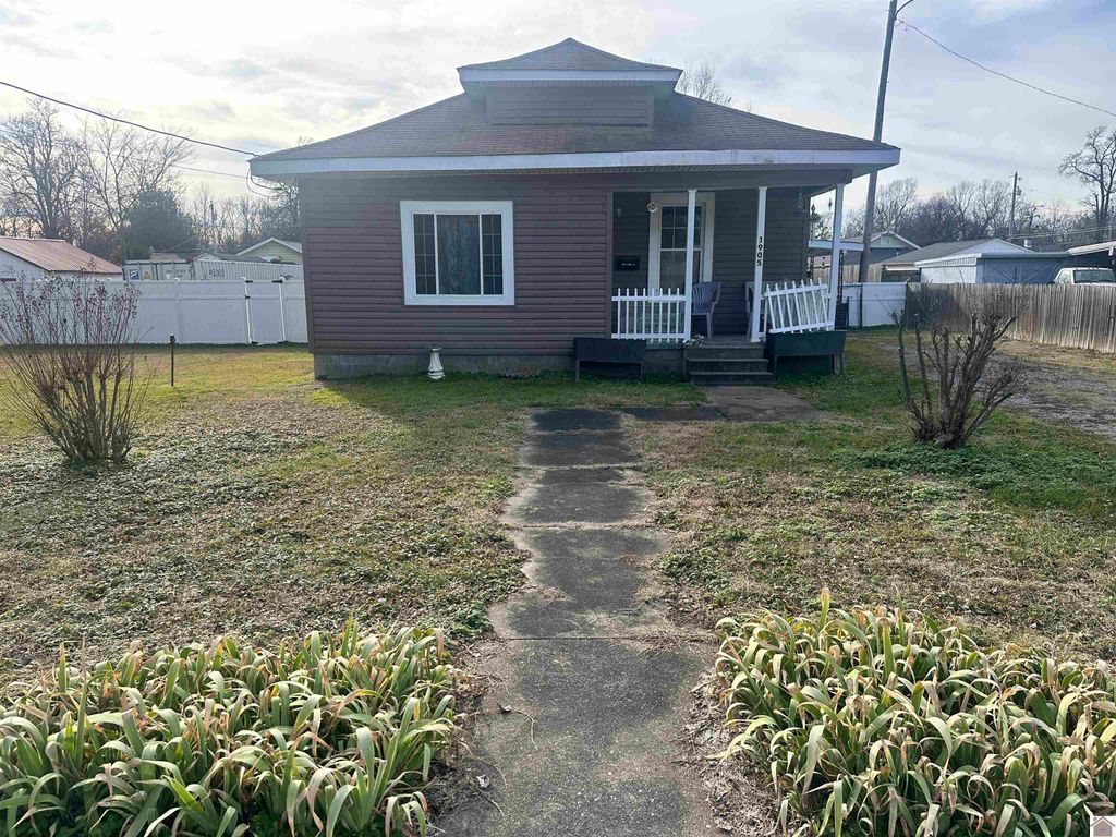 1905 Bridge Street, Paducah, KY 42003