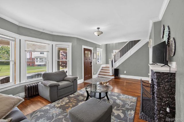 90 Richton Street, Highland Park, MI 48203