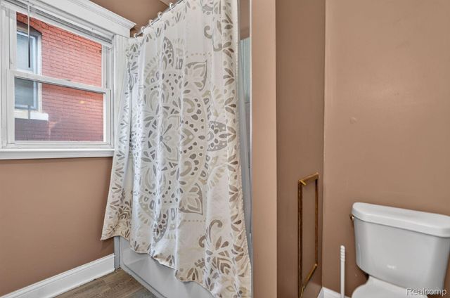90 Richton Street, Highland Park, MI 48203