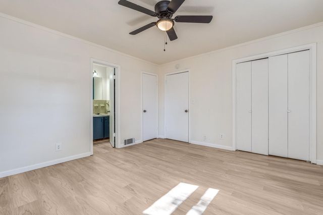 921 Evans Street, Bonham, TX 75418