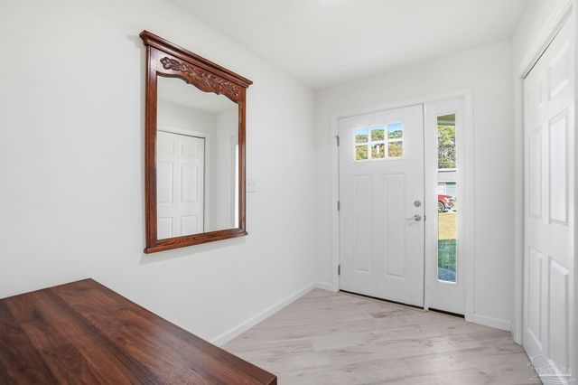 2829 Via Roma Ct, Gulf Breeze, FL 32563