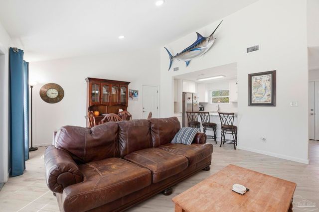 2829 Via Roma Ct, Gulf Breeze, FL 32563