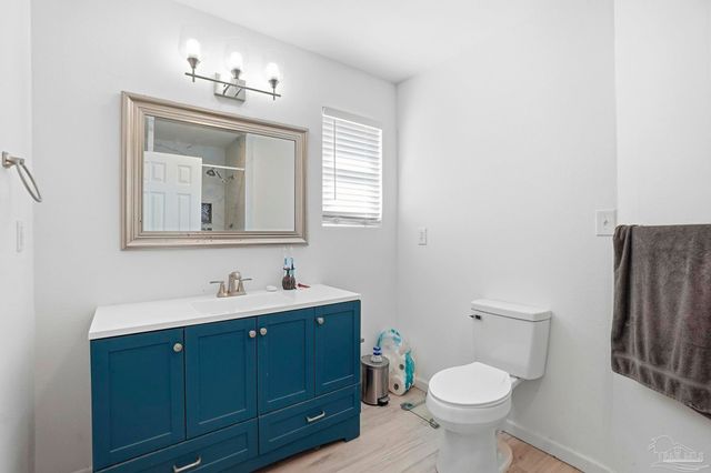 2829 Via Roma Ct, Gulf Breeze, FL 32563