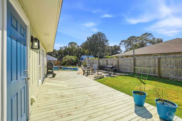 2829 Via Roma Ct, Gulf Breeze, FL 32563
