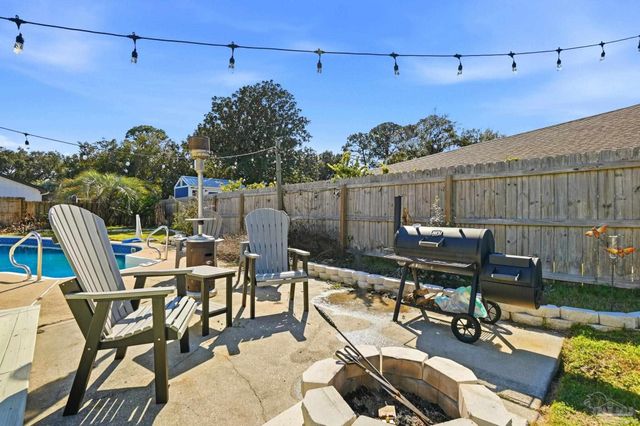 2829 Via Roma Ct, Gulf Breeze, FL 32563