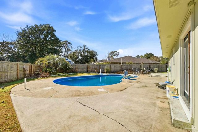 2829 Via Roma Ct, Gulf Breeze, FL 32563