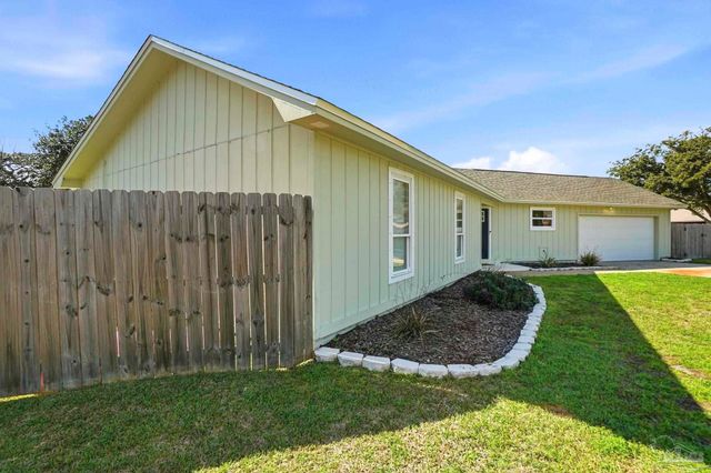 2829 Via Roma Ct, Gulf Breeze, FL 32563