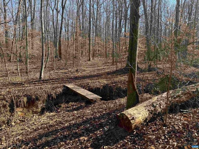 2019 BYBEE RD, Louisa, VA 23093