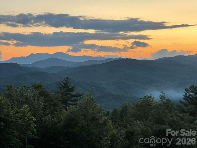 6749 Fire Crest Lane, Lenoir, NC 28645