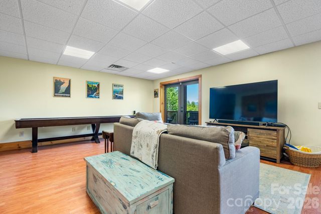 6749 Fire Crest Lane, Lenoir, NC 28645