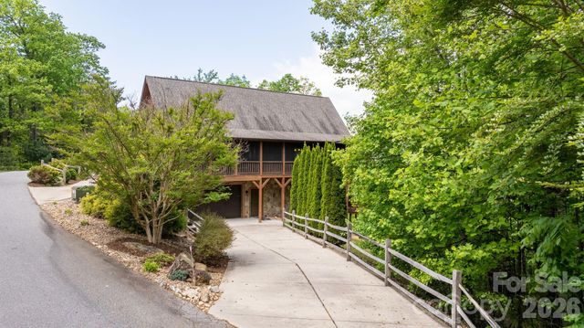 6749 Fire Crest Lane, Lenoir, NC 28645
