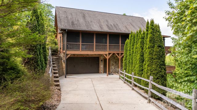 6749 Fire Crest Lane, Lenoir, NC 28645